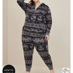 🆕️☠️ 3X/4X DISNEY THE NIGHTMARE BEFORE CHRISTMAS FLEECE ONESIE☠️